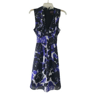 Trulli Floral Sleeveless Dress Size 4 Large Pattern, V-Neck Sleeveless Career